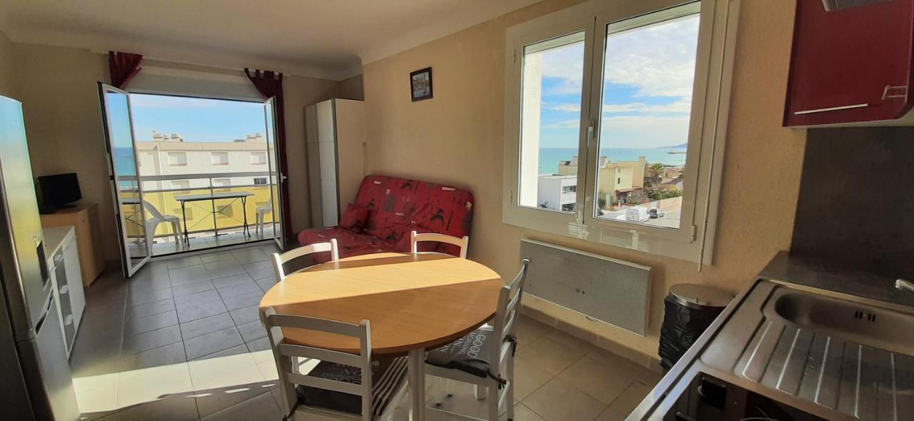 LE MIRAMAR Appartement face à la mer Saint-Cyprien  Extérieur photo